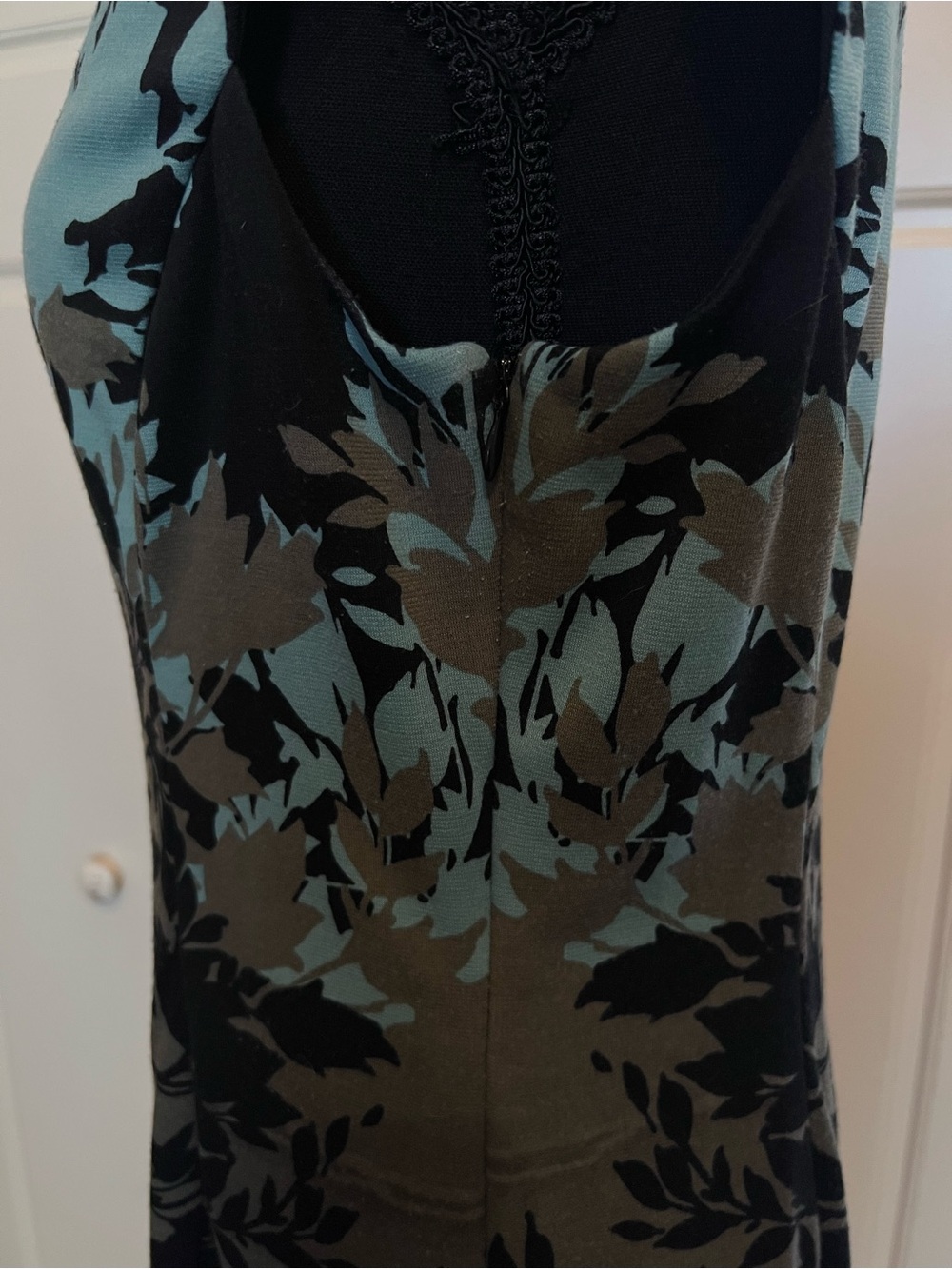 Cap Sleeve Floral Knit Shift Dress with Teal and Peach Accents Sz 12 - Picture 3 of 6